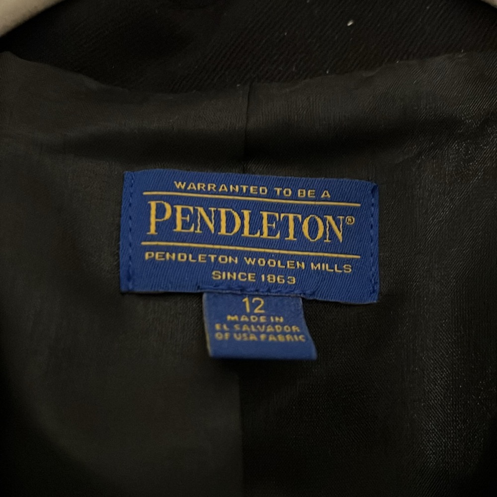 Pendleton black wool size 12 pants suit. Brand new.Fully lined.
